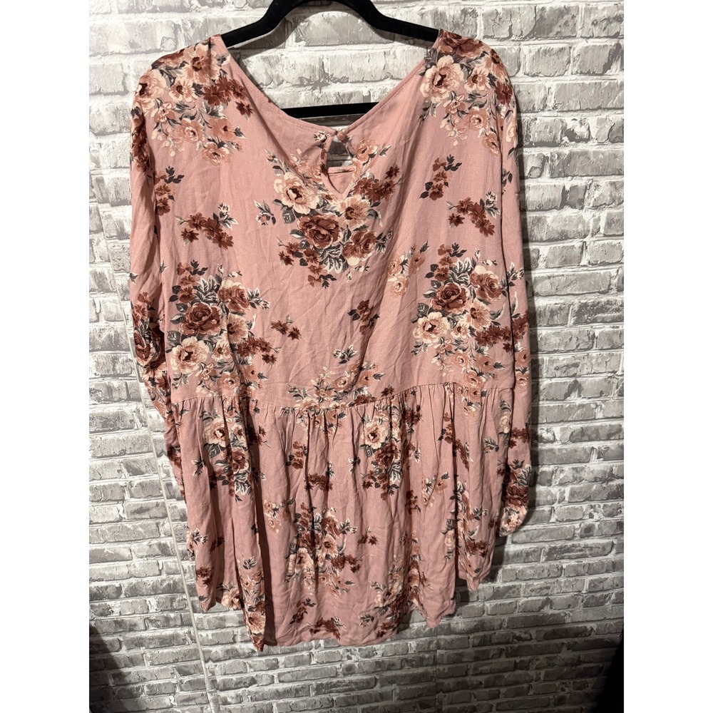 Torrid Pink Floral Babydoll Tunic Top Long Sleeve Keyhole Blouse Size 2 NEW